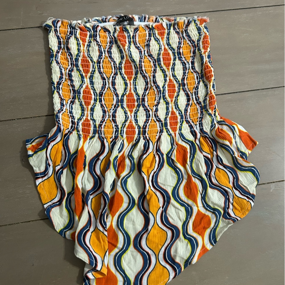 Super cute strapless festival vibe shirt worn once in great condition